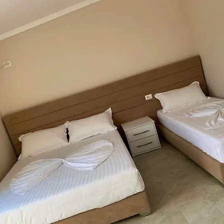 Armando Apartment Golem (Tirana)