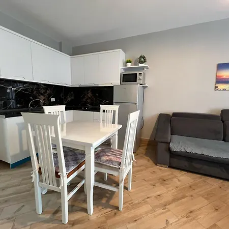 Armando Apartment Golem (Tirana)