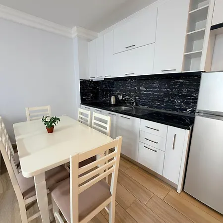 Armando Apartment Golem (Tirana)